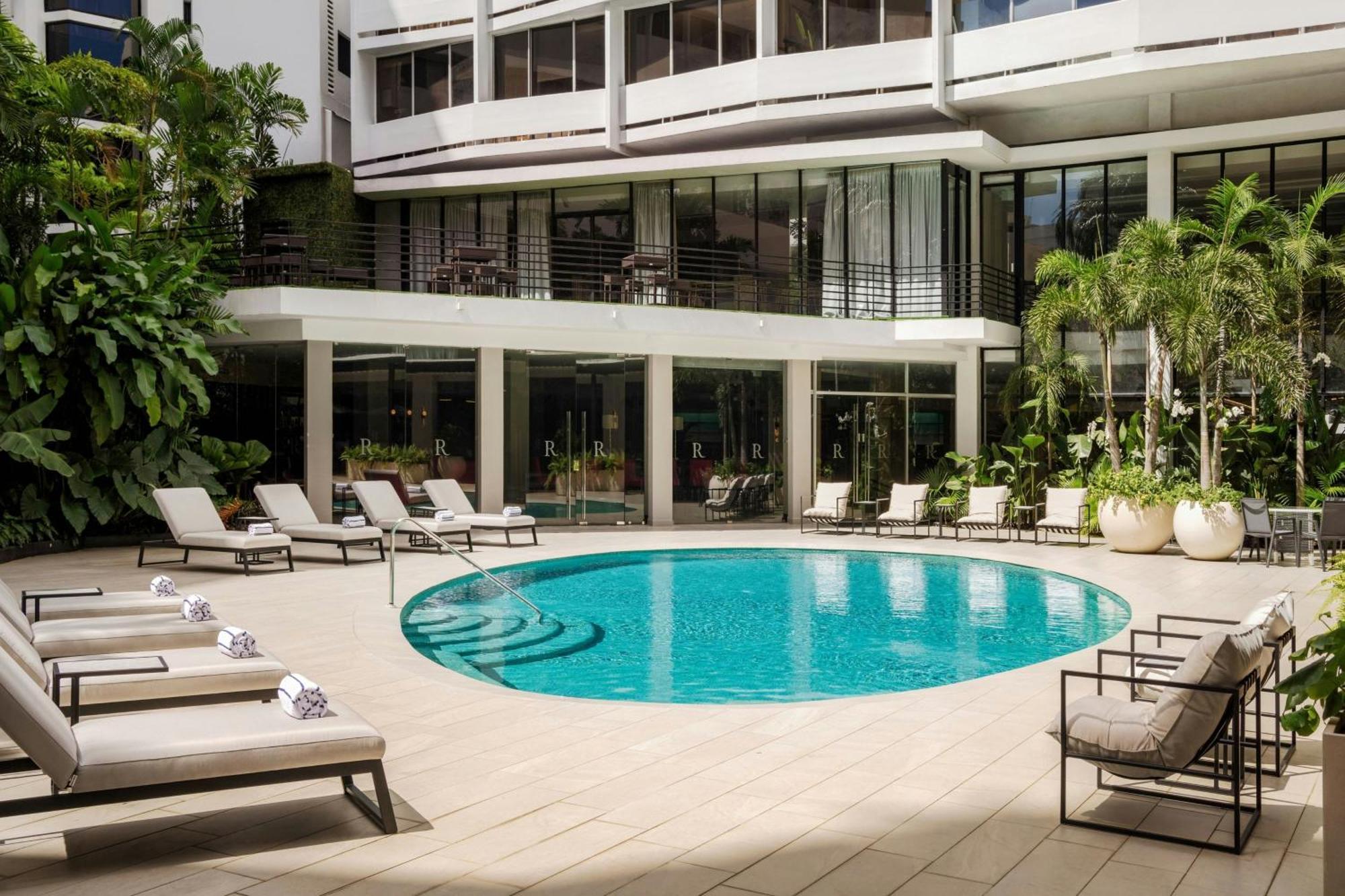 Renaissance Panama City Hotel Exterior photo